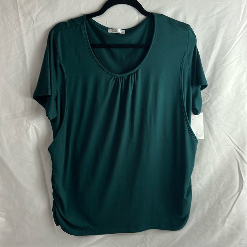 Elegant Rich Green Short Sleeve Maternity/Nursing Top